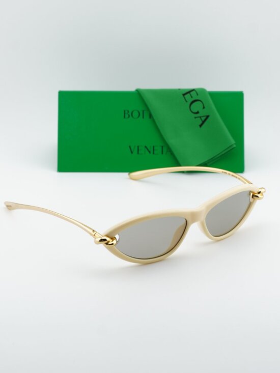 Bottega Veneta BV1390S 007 Cat Eye Sunglasses - Beige / Gold / Grey main image 8